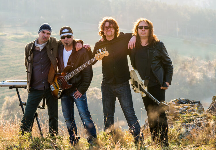 Севлиево – част от Националната кампания на рок група “Хоризонт” “Изпей “Обичам те” на български”