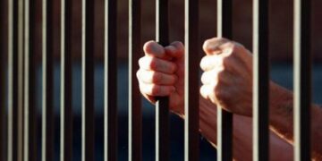 Затвор за насилника от Севлиево, смазал от бой приятелката си