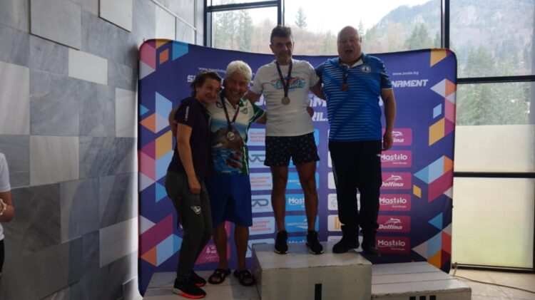 Мастърите от “Викинг” с пет медала от VI-и Международен турнир по плуване