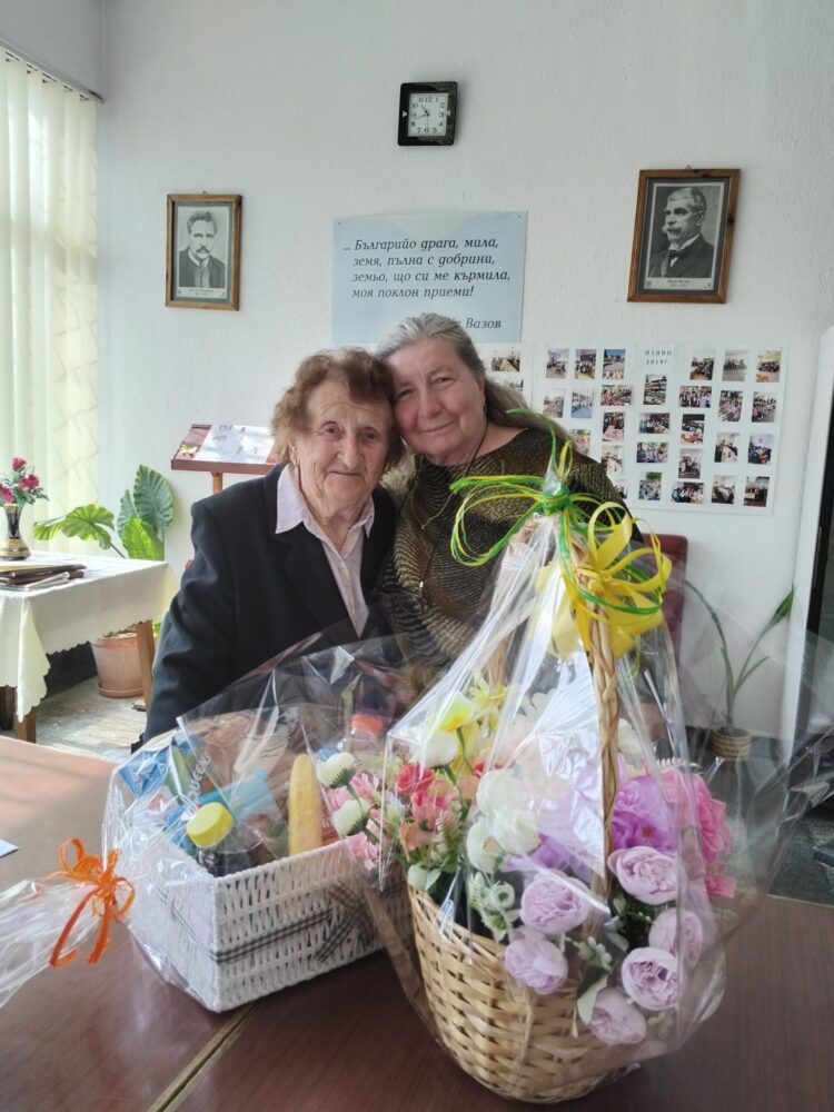 След 22 години начело на пенсионерския клуб в П. Славейков Станка Цонева сдаде поста