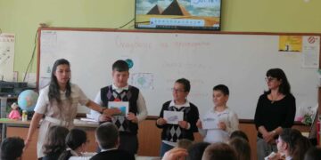 Бинарен урок по “Човекът и природата” с елементи от “Технологии и предприемачество”, посветен на Деня на Земята