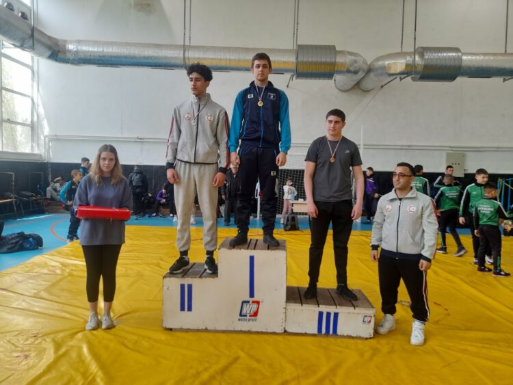 Борците спечелиха седем медала от силен Международен турнир пред очите на олимпийски и вицеевропейски шампиони