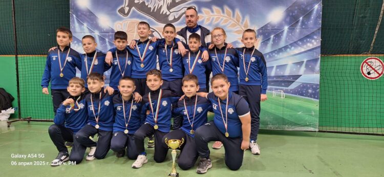 Златни медали за футболната школа от “Златна Добруджа”