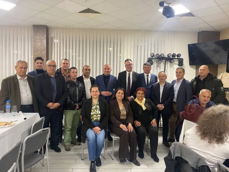 Ифтар събра мюсюлмани и християни на обща трапеза в Севлиево