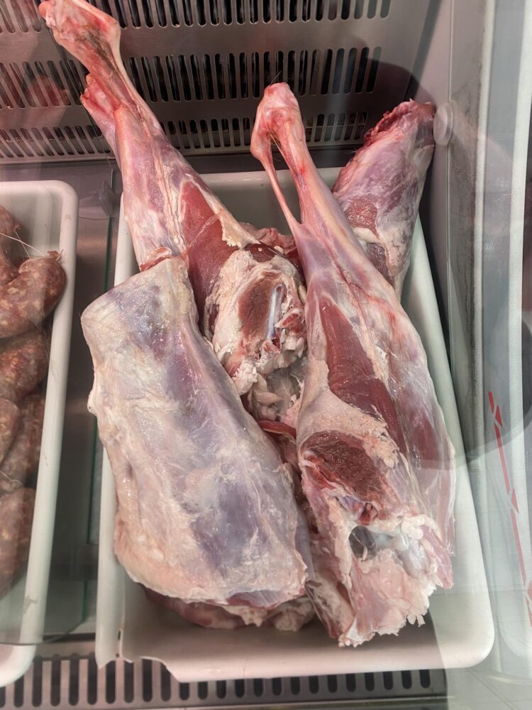 БАБХ с предписания към бизнес операторите, добиващи и предлагащи агнешко месо