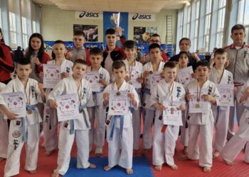 13 каратеки с 13 медала от Купа УСШ-Русе