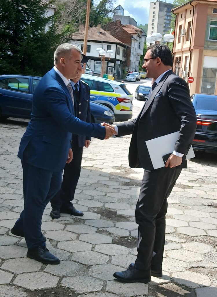 Министър Даниел Митов: “Ще предвидим стационарна камера и за Габровска област”