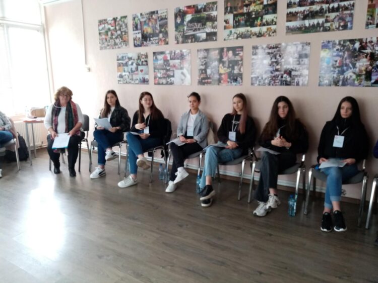 “Предизвикателствата в социалната работа” обсъждаха експерти, студенти и ученици в Севлиево