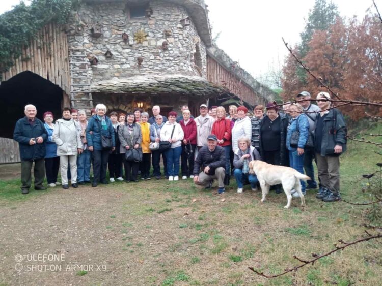 Пенсионерите от клуб “Васил Левски” откриха сезона на екскурзиите