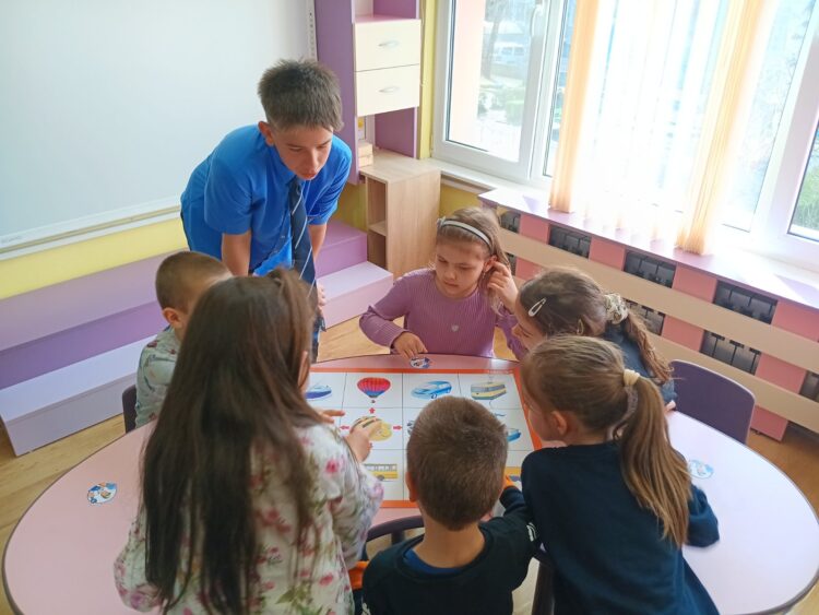 Съвместна инициатива между ДГ “Радост” и ПГМЕТ “Ген. Иван Бъчваров”