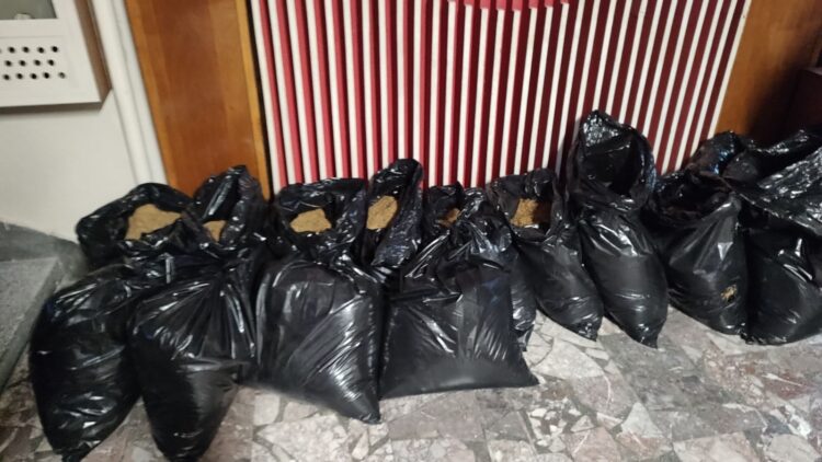 141 кг тютюн без акцизен бандерол е иззет в Севлиево