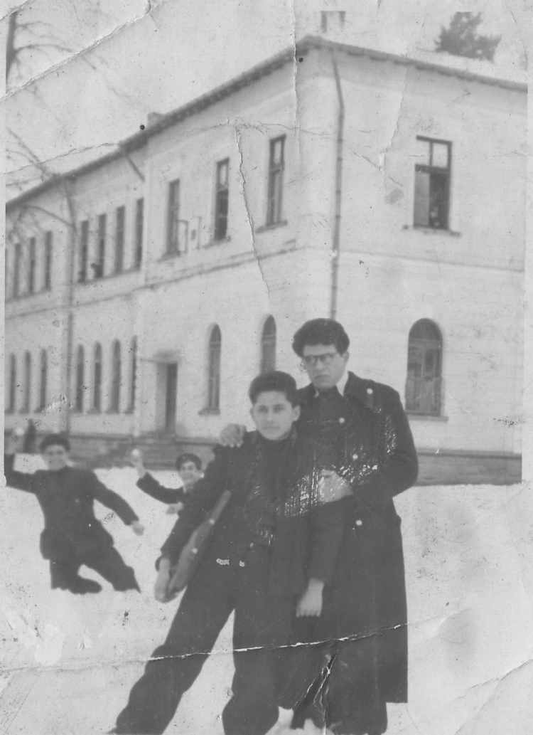 Пеньо Пенев в спомените на съучениците му от Севлиевската гимназия