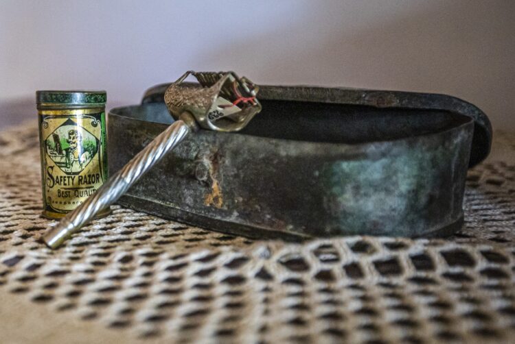 Историческия музей представя изложбата на ДА “Архиви” – “Модата в огледалото на едно столетие – от средата на XIX в. до средата на XX в.”