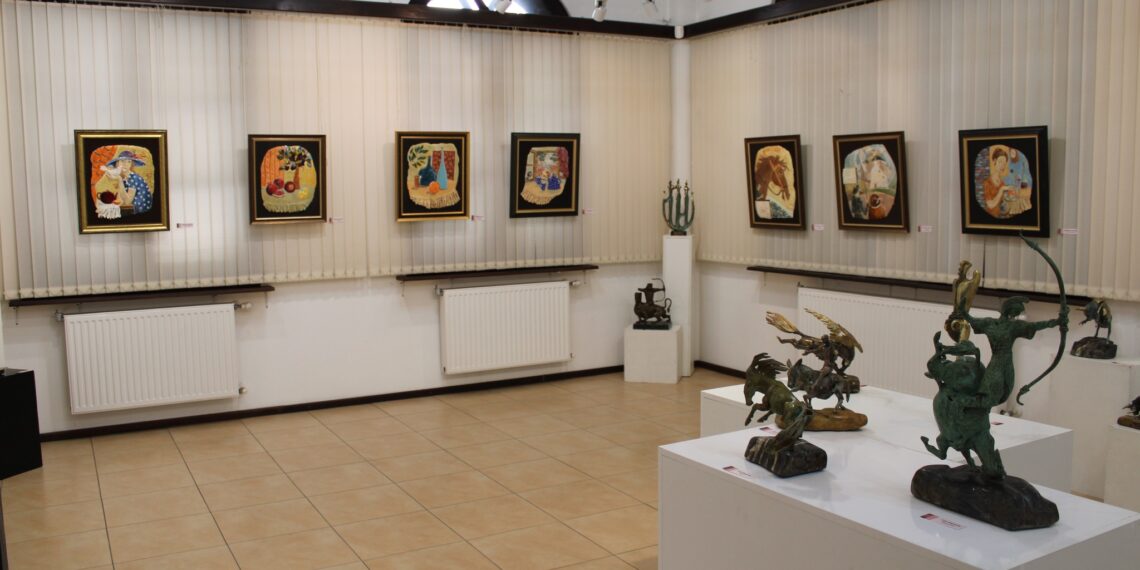 Градската галерия показва “Митове и легенди”