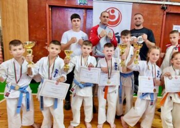 След оспорвани битки най-малките каратисти с 6 медала от Републиканско