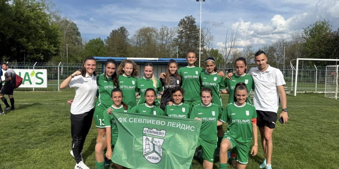 С 11 гола девойките до 16 г. попиляха “Янтра”