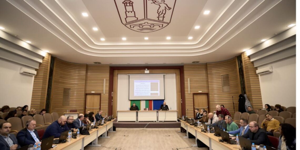 С 23 гласа “за” общинските съветници приеха бюджета за тази година