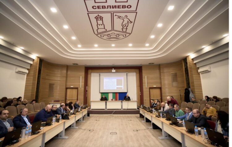 С 23 гласа “за” общинските съветници приеха бюджета за тази година