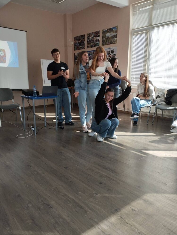 Севлиевски ученици в тридневно обучение за превенция на рисково поведение