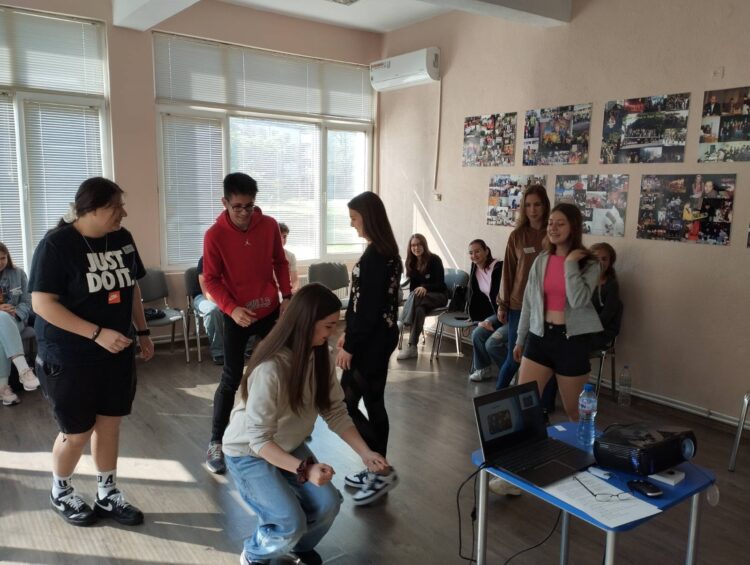 Севлиевски ученици в тридневно обучение за превенция на рисково поведение