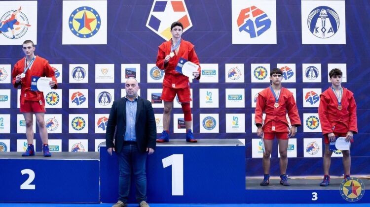Севлиевска радост – двама самбисти с бронзови медали от Европейското