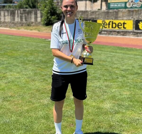 Признание – Йоана Джамбазова е номинирана за треньор  на годината! 