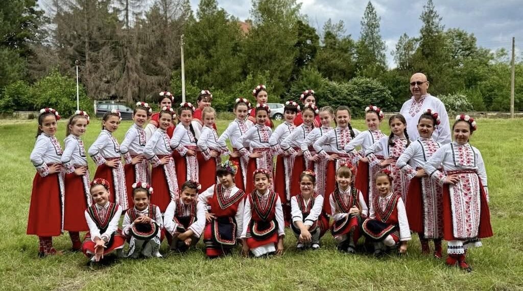 Награди за Школата по народно пеене от престижния събор “Авлига пее”