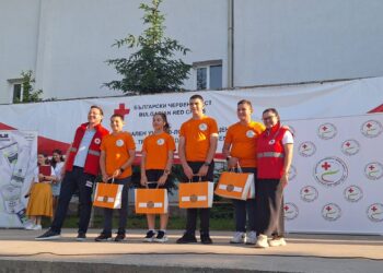 Национално признание за младите спасители от Севлиево, спечелиха Специалната награда в състезание по първа помощ