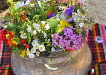 Утре е Еньовден! Ето какви са поверията за деня и кой празнува