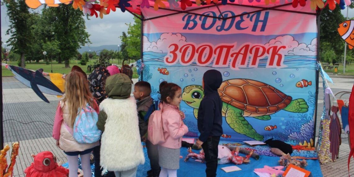 Приказни морски чудеса с ДГ “Мечо Пух” – цар Нептун посрещна децата с приключения, спомени и… вкусно морско меню