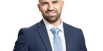 Михаил Митов:  “Севлиевци ме впечатлиха, не само с поставените проблеми, но и с предложенията за решения”