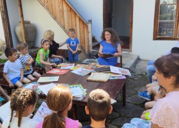 Магията на приказките оживя пред детските очи