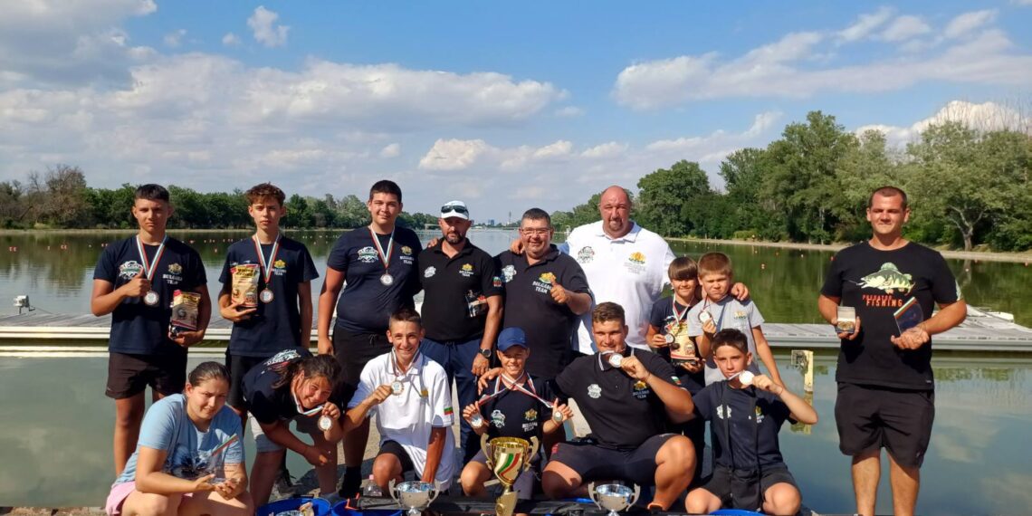 Младите риболовци от Севлиево с блестящ дебют и злато на международно състезание