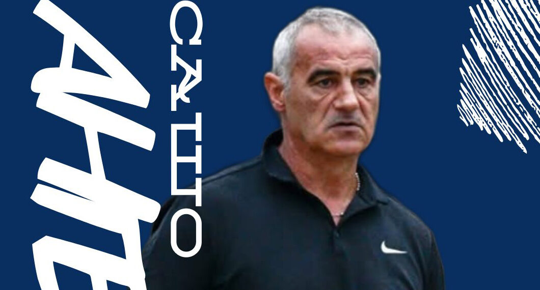 Сашо Ангелов остава начело на тима и в професионалния футбол