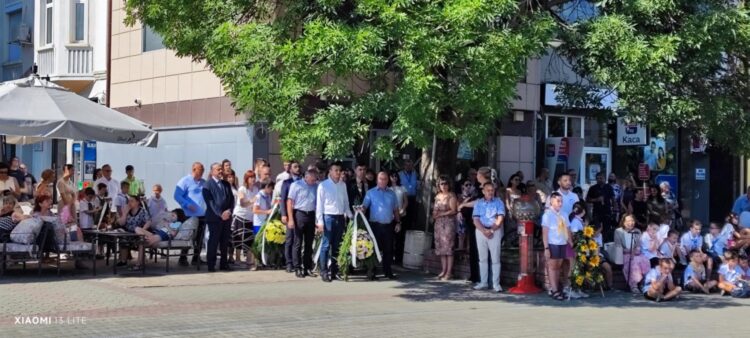 148 години свободно Севлиево