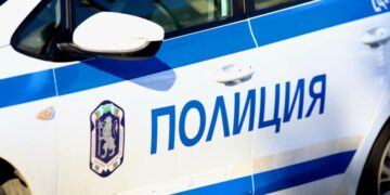 Жена пострада при катастрофа между два автомобила в Севлиево