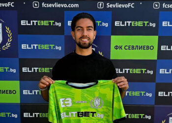 Колумбийски халф подсили футболния тим