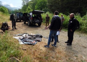 Заловиха бракониери с ловни оръжия край границата на Национален парк “Централен Балкан”