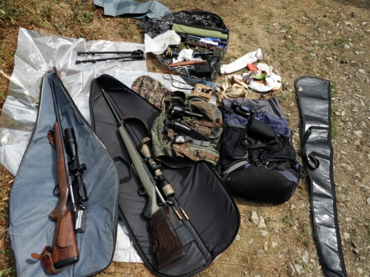 Заловиха бракониери с ловни оръжия край границата на Национален парк “Централен Балкан”