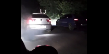 Страх и гняв в Горна Росица: дрифтове на сантиметри от деца, полицията – безсилна