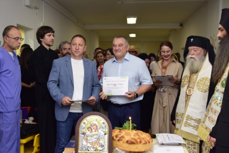 “Идеал Стандарт – Видима” подкрепи каузата за обновяване на Детското УНГ на УМБАЛ “Царица Йоанна – ИСУЛ”