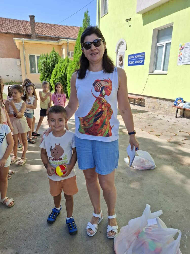 Летен празник с игри и усмивки за децата от ДК “Йовко Йовков”