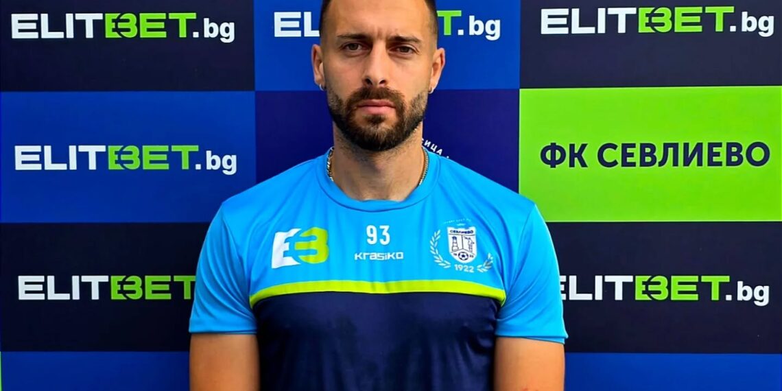 Още един грък във футболния тим, новите са вече 12