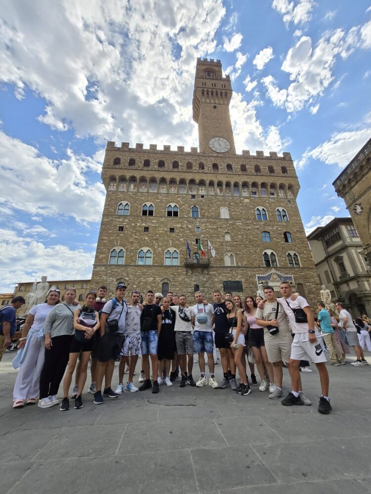 Професионална гимназия “Марин Попов”  с вълнуваща мобилност по програма “Еразъм+” в сърцето на Италия