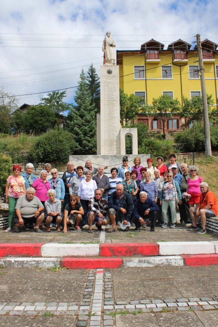 Незабравими планински преживявания за туристите-ветерани от Севлиево