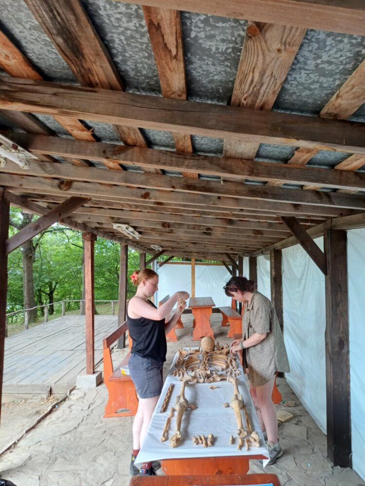 Международен екип проучва крепостта Хоталич в 46-ия археологически сезон