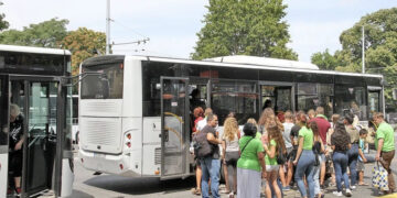 Обществена поръчка за изпълнение и за линиите Велико Търново-Севлиево, Свищов-Севлиево, Варна-Севлиево…