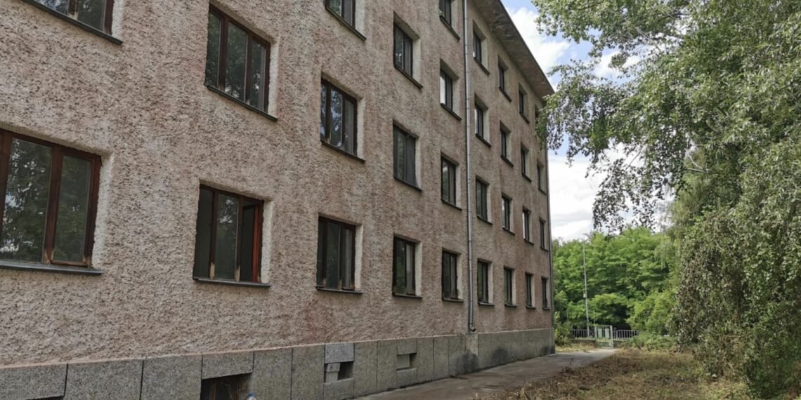 Общежитието на бившето керамично училище става Дом за стари хора