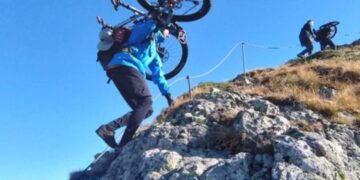 Да въртиш педалите по култовите чукари на Ком-Емине