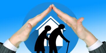 Нови правила ще подобрят клубната дейност за пенсионери и хора с увреждания